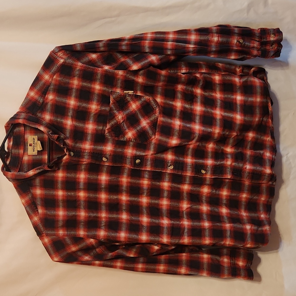 Woolrich Men's Long Sleeve Button Down Flannel shirt